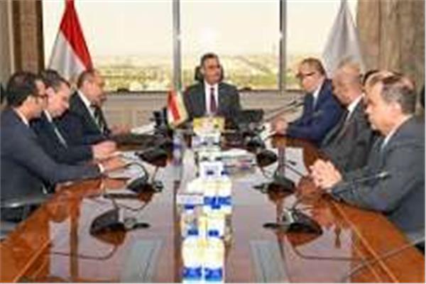 وزير التموين  يبحث مع شركة تمويلي للخدمات المالية آليات الدعم