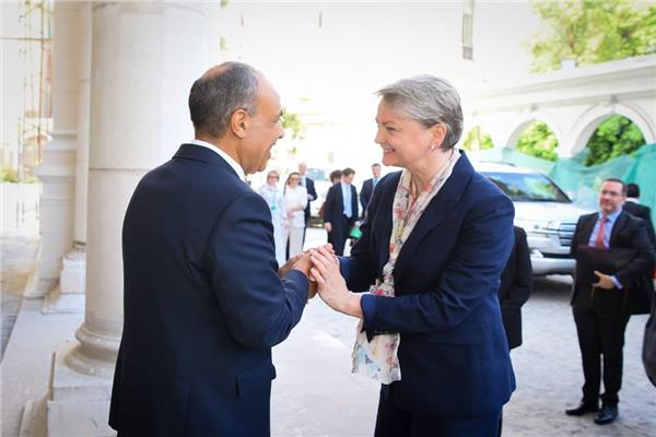  وزير الخارجية ونظيرته البريطانية