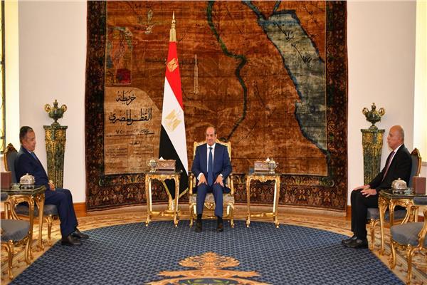 الرئيس السيسي  يستقبل نبيل فهمي