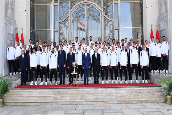 الرئيس عبد الفتاح السيسي و منتخب مصر