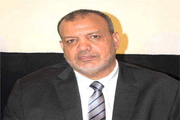  فوزي عبد الجليل، رئيس شُعبة الأدوات الصحية