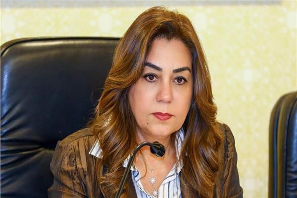 وزيرة التنمية المحلية والبيئة