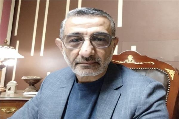 الدكتور عمرو السمدوني