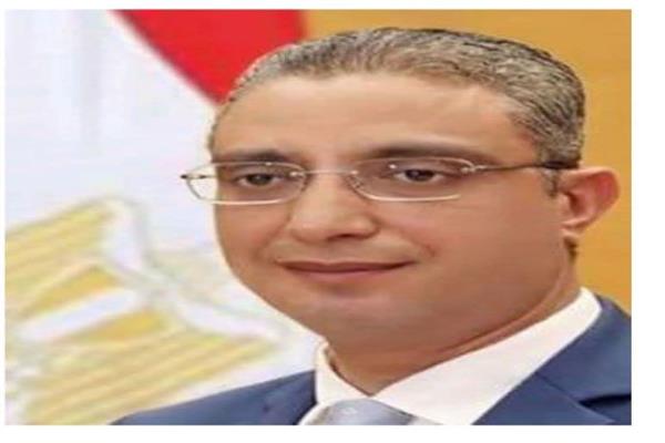  الدكتور أحمد الأنصاري محافظ الجيزة