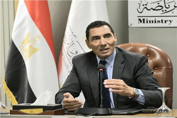 جوهر نبيل وزير الشباب والرياضة