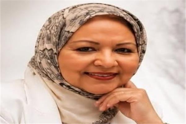 الكاتبة الصحفية صفاء النشار 