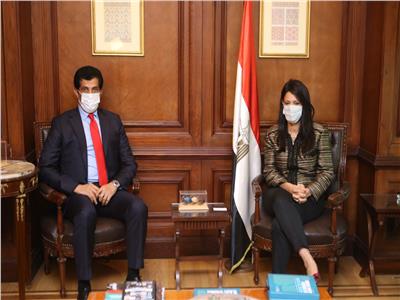 وزيرة التعاون الدولي تبحث تطوير العلاقات المشتركة مع السفير القطري بالقاهرة