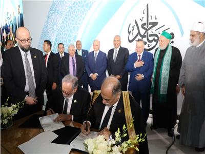 توقيع بروتوكول بين اﻷوقاف ونقابة الأشراف لتطوير وتجميل مسجد الحسين