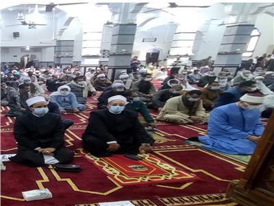 محافظ قنا يفتتح أعمال إحلال وتجديد مسجد الشيخ عامر بالحميدات 