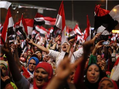 أسرار وخبايا "الطريق إلى 30 يونيو».. شهادة للتاريخ عن العام الأسود في كتاب