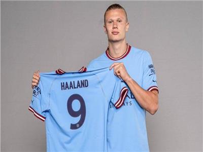 مانشستر سيتي يكشف عن رقم قميص «هالاند»