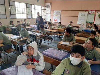 «التعليم» تكشف حقيقة إلغاء بعض مواد الصف الرابع الابتدائي