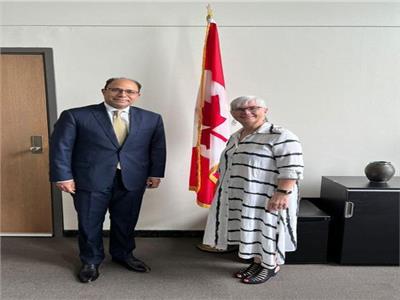 رئيسة دار الوثائق الكندية  تعرب عن فخرها بعضوية مجلس أمناء مكتبة الإسكندرية