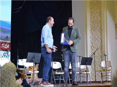 تكريم أحمد أمين في افتتاح مهرجان «حكاوي» الدولي لفنون الطفل