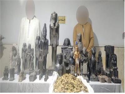 سقوط تشكيل عصابي للنصب على المواطنين بـ29 تمثال آثري «مضروب»