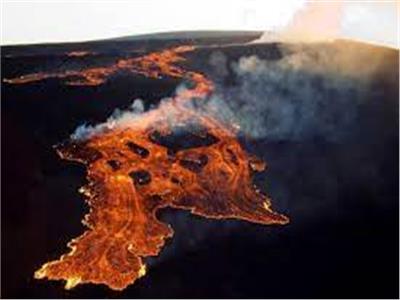 “مونا لوا” .. أكبر بركان نشط في العالم يثور بعد 40 عاماً