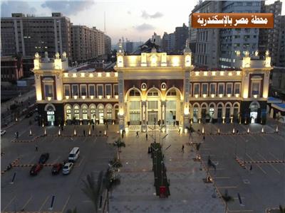 وزير النقل يستعرض تخطيط وتطوير مشروعات النقل في محافظة الإسكندرية أمام الرئيس