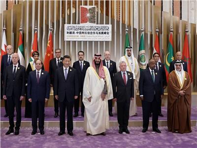 إيران تعلق علي بيان القمة العربية الصينية بشأن الجزر الإماراتية 