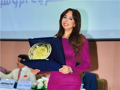 نانسى إبراهيم تفوز بلقب أفضل مذيعة في ٢٠٢٢ 