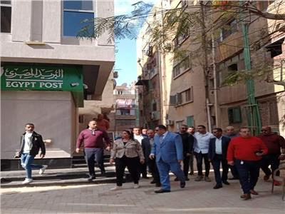 نائب محافظ القاهرة يتفقد تجهيزات إفتتاح مكتب بريد الأميرية 