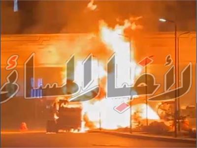 نشوب حريق هائل بالقرب من كوبري أحمد فخري بمدينة نصر 