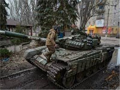 فوربس: أوكرانيا حوّلت آليات أمريكية كانت "خردة" إلى قوة مخيفة