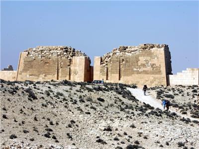 العالم يصنف الاقتراب من كشف مقبرة كليوباترا في مصر.. من أهم اكتشافات 2022