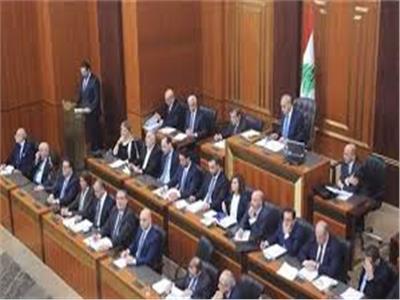 لبنان: نائبان يقرران الاعتصام في مجلس النواب لحين انتخاب رئيس للجمهورية