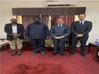 السفير المصري في جوبا يبحث مع نائب الرئيس الجنوب سوداني التعاون بين البلدين