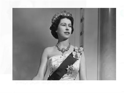 إليزابيث تتوج ملكة على بريطانيا بعد وفاة والدها .. حدث فى 6 فبراير