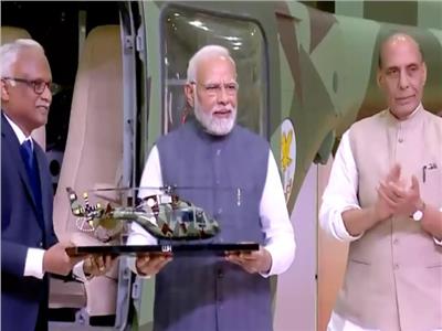 الهند تفتتح أكبر مصنع للطائرات المروحية