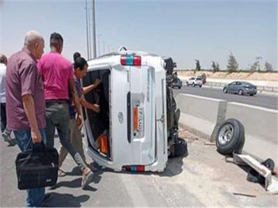 إصابة 15 شخص في حادث مروري بالطريق الصحراوي الغربي بالمنيا 
