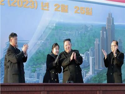 ظهور جديد لإبنة الزعيم الكوري الشمالي برفقة والدها