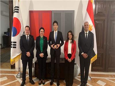 تنسيقية شباب الأحزاب والسياسيين تلتقي السفير الكوري الجنوبي
