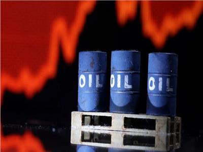 النفط يحقق مكاسب لليوم الثالث وسط توقف صادرات كردستان العراق