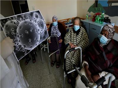 «الصحة العالمية» توصى بجرعات تنشيطية ضد كورونا لكبار السن
