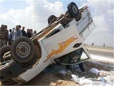 إصابة 6 عمال في حادث إنقلاب سيارة نقل أعلي نفق الودى بالصف