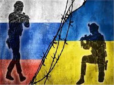الجنود الأوكرانيون يتحدون الموت "بحيلة الحيوانات المنوية" لإستمرار نسلهم بعد موتهم بالحرب 