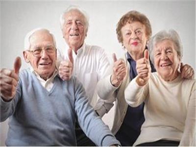 خبراء: كبار السن هم الأكثر سعادة ورضا في الحياة والأطول عمرا