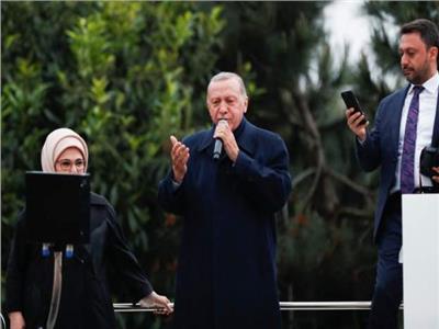 أردوغان يعلن فوزه بفترة جديدة في رئاسة تركيا