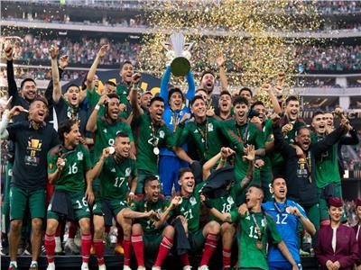 منتخب المكسيك يصعق بنما ويتوج بطلا للكأس الذهبية