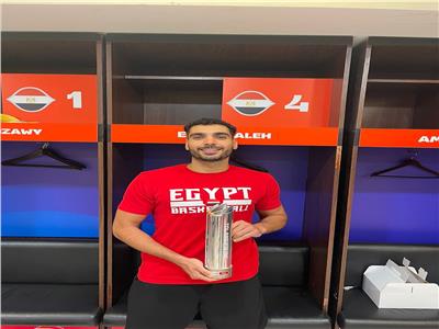 إيهاب أمين يحصد جائزة أفضل لاعب في مباراة مصر والمكسيك بمونديال السلة 