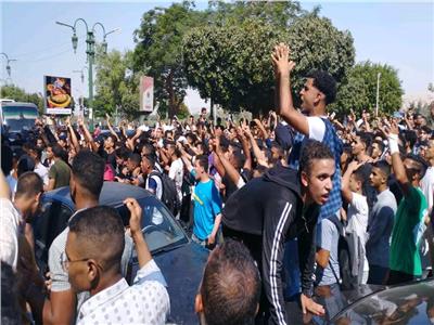 مسيرات طلابيه بجامعة المنيا للتضامن  مع اهالى فلسطين