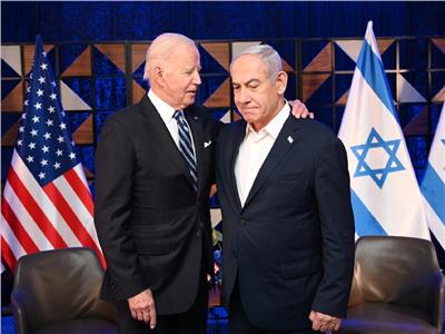 واشنطن بوست: سياسة بايدن تجاه القضية الفلسطينية تهدد مكانة الولايات المتحدة دوليا