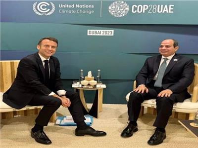 الرئيس السيسي يلتقي نظيره الفرنسي على هامش أعمال الدورة 28 لمؤتمر المناخ