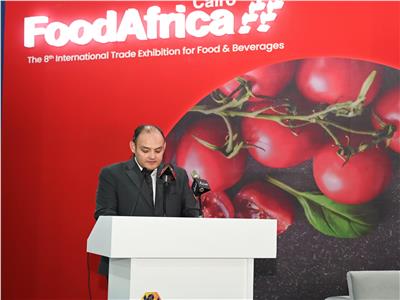 وزير التجارة يستعرض فرص ومقومات قطاع الصناعات الغذائية في مصر