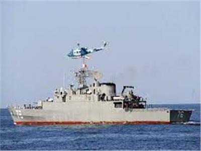 إيران تحرك مدمرة وسفينة حربية نحو البحر الأحمرغداة اشتباك بحري أميركي حوثي