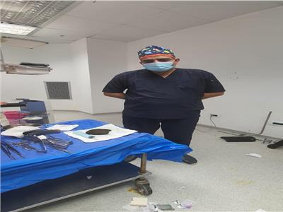 فريق طبي بجامعة الأزهر ينجح في إجراء عملية جراحية نادرة في شمال سيناء