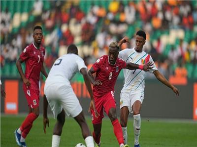 شاهد هدف تأهل غينيا القاتل في ربع نهائي أمم إفريقيا أمام الاستوائية 
