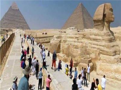 «الآثار»: الأهرامات استقبلت 35 ألف زائر والقلعة 6 آلاف زائر في ثاني أيام العيد